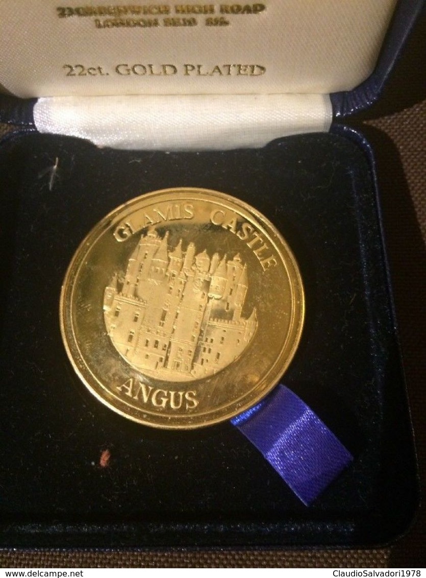 Medal Centenary Of Queen Mother Elizabeth 1900 - 2000 Clamis Castle Gold Plated - Royaux/De Noblesse