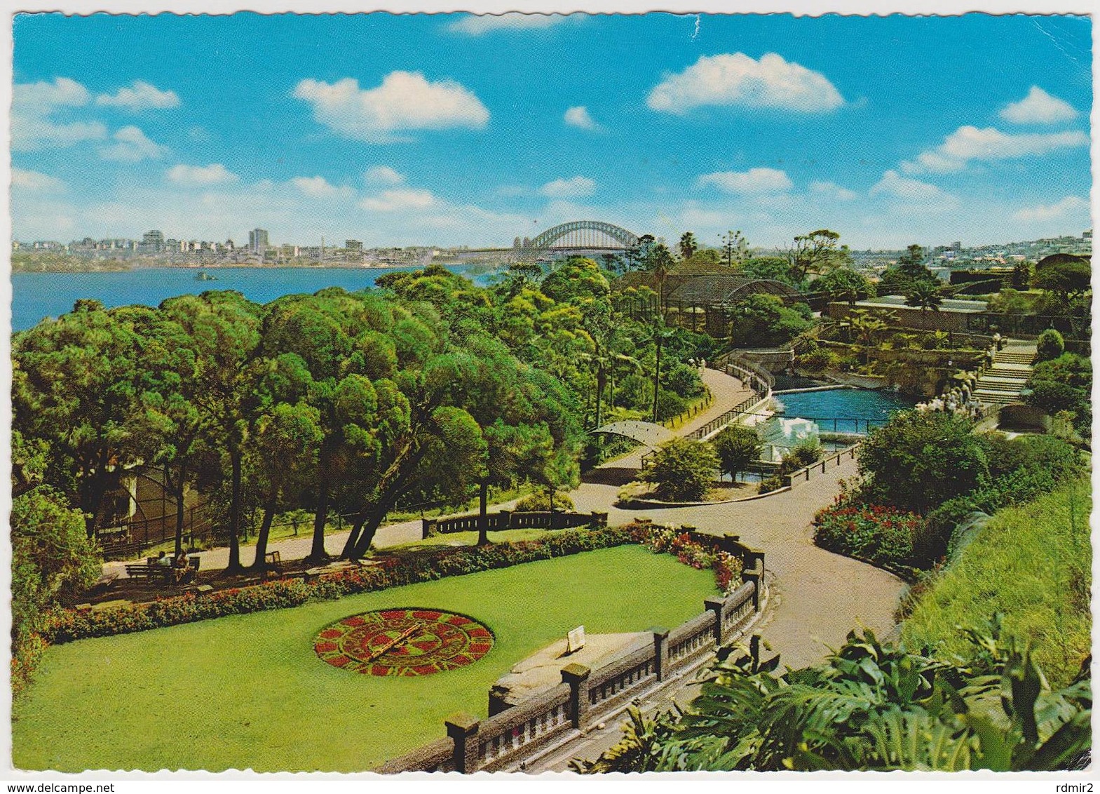 [289] SYDNEY. Taronga Zoo, Floral Clock./ Gardens, Jardins, Jardines, Giardini Gärten- Orloges, Relojes, Orologi, Uhren. - Sydney