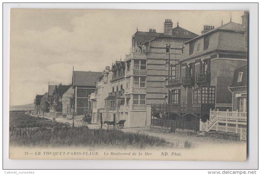 LE TOUQUET - PARIS PLAGE - Le Boulevard De La Mer - Les Villas - Calèche - Animée - Le Touquet