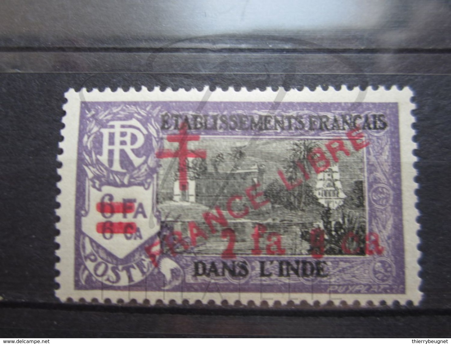 VEND BEAU TIMBRE D ' INDE N° 215 , X !!! - Nuovi