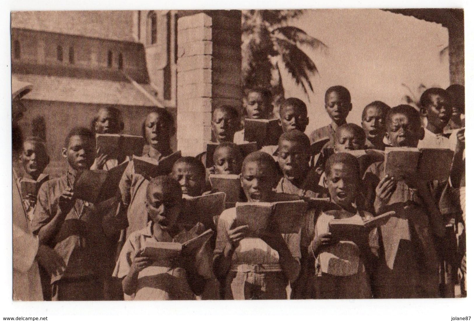 CPA       BURKINA FASO  -    MISSIONS D AFRIQUE  -    UNE SCHOLA AFRICAINE  UNE ECOLE - Burkina Faso