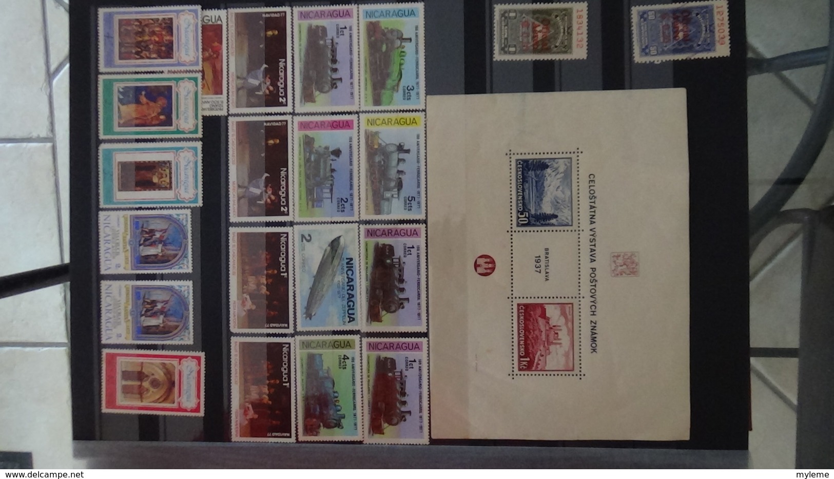 Collection de timbres et blocs ** du MONDE. PORT OFFERT DES 50 EUROS D'ACHATS. Voir commentaires