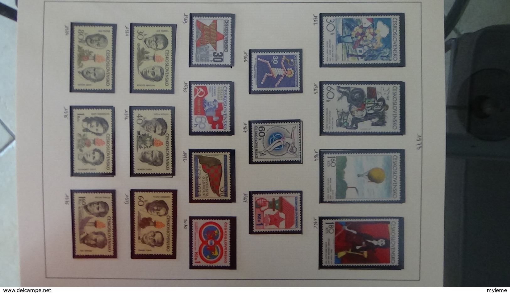 Collection de timbres Tchecoslovaquie ** N° 1615 à 2659 manque 7 timbres . Voir commentaires