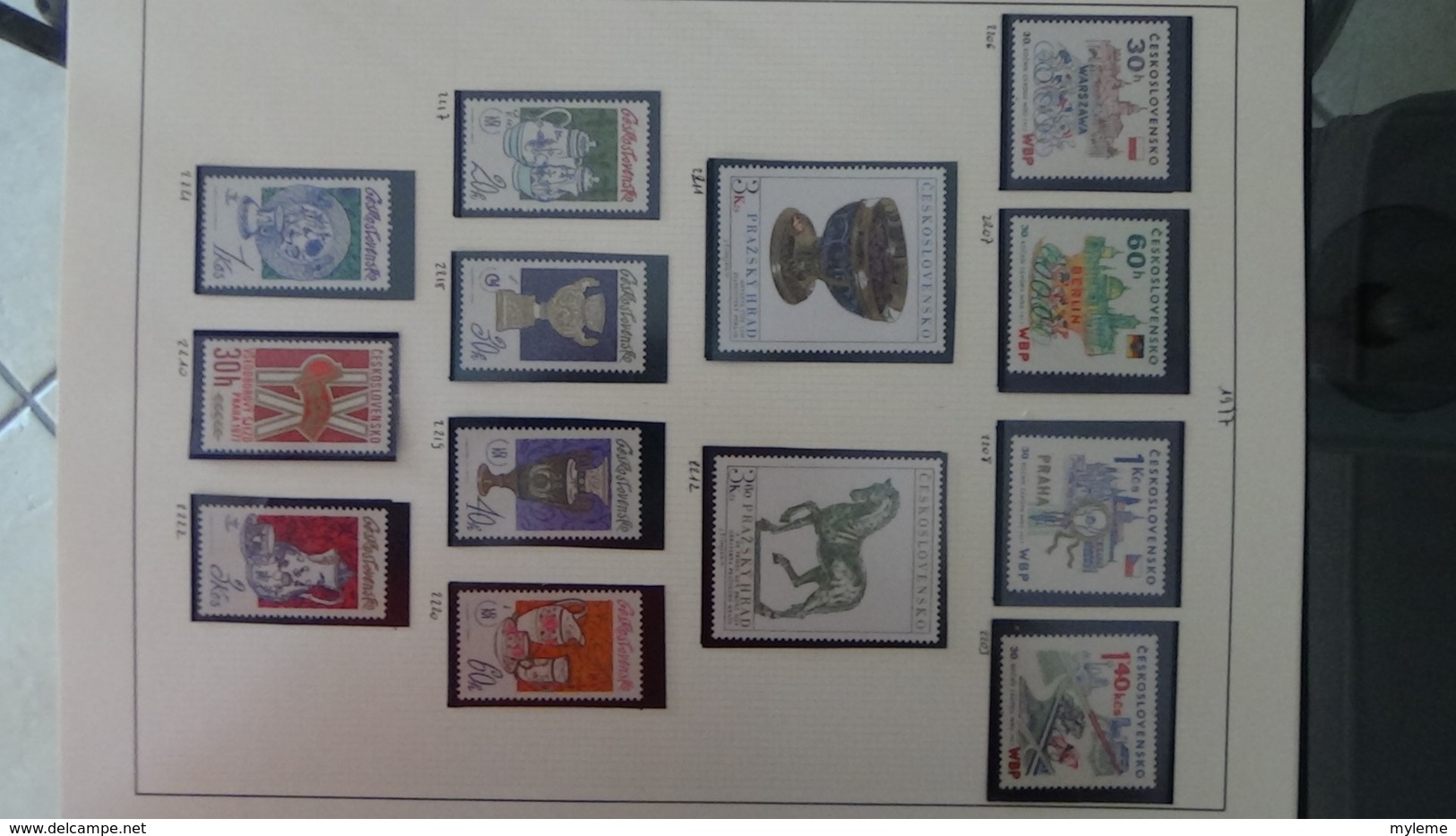 Collection de timbres Tchecoslovaquie ** N° 1615 à 2659 manque 7 timbres . Voir commentaires