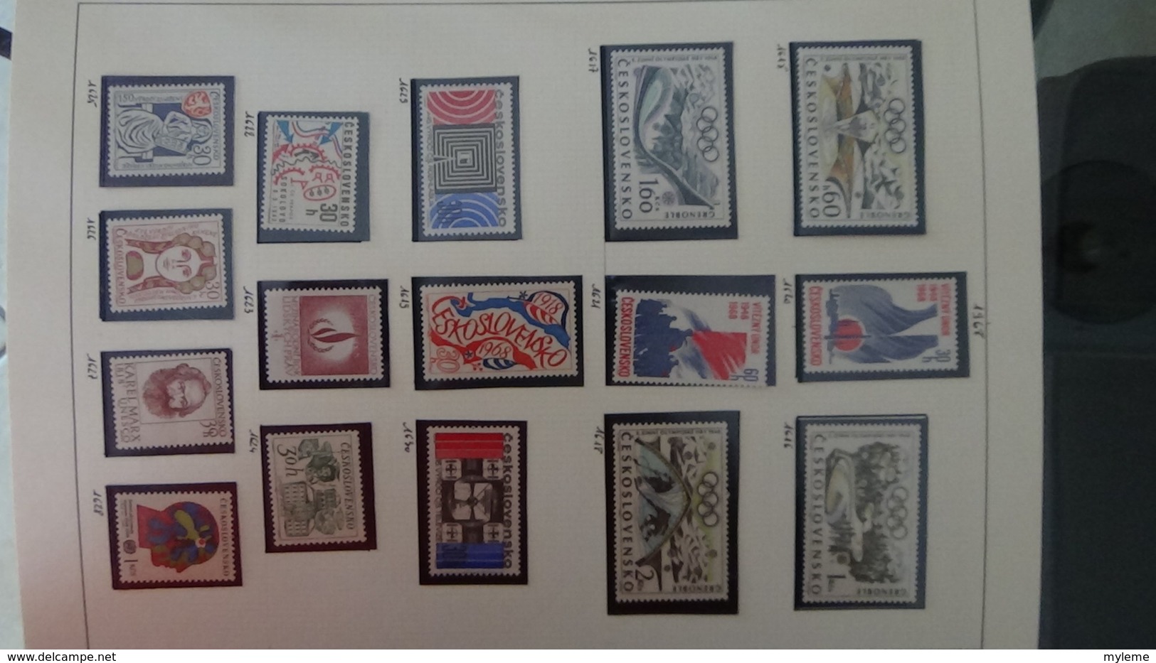 Collection de timbres Tchecoslovaquie ** N° 1615 à 2659 manque 7 timbres . Voir commentaires