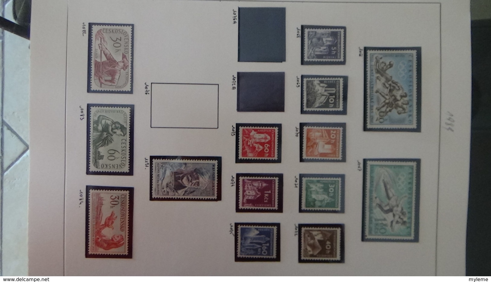 Collection De Timbres Tchecoslovaquie ** N° 1037 à 1613  . Voir Commentaires - Collections (en Albums)