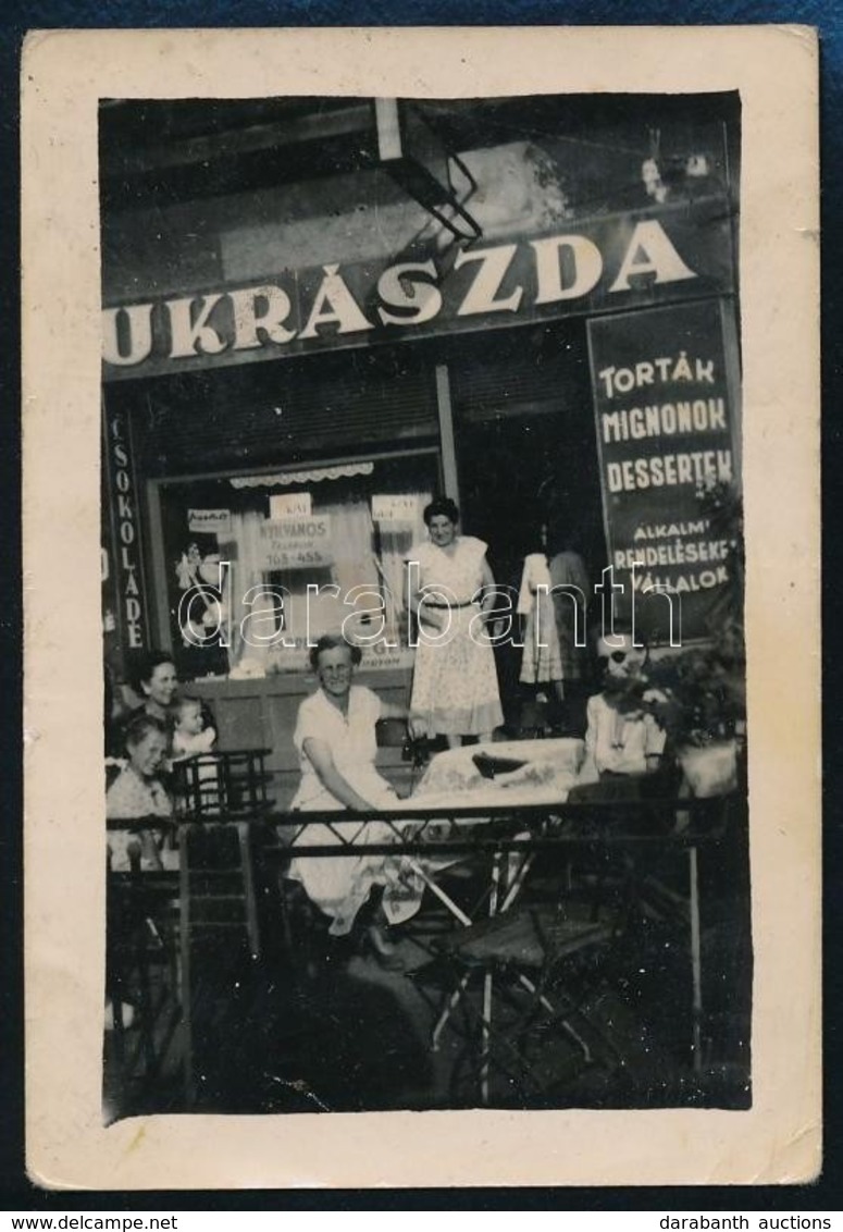 1949 Csillaghegy, Cukrászda, Fotó, 9×6 Cm - Autres & Non Classés