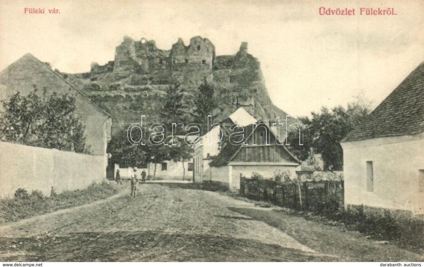 ** T2 Fülek, Filakovo; Utca Háttérben A Várral / Street View With The Castle In The Background - Unclassified