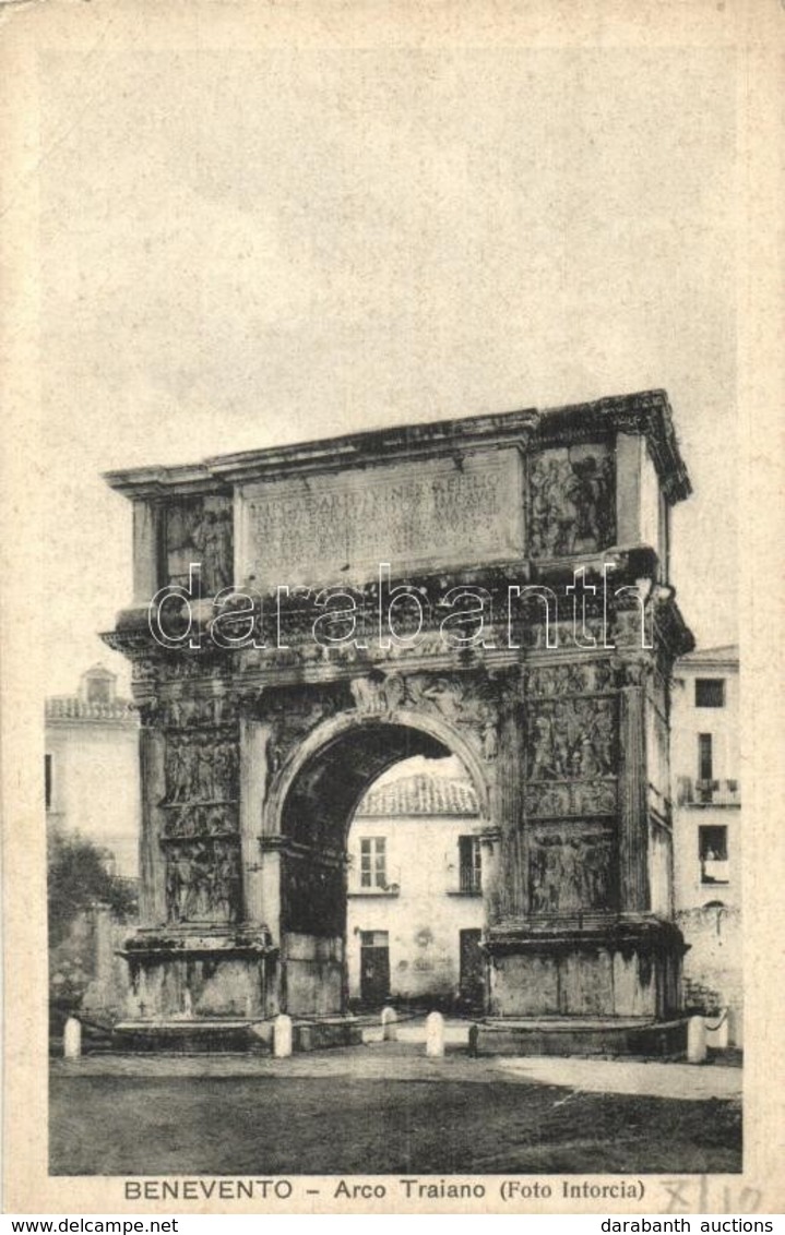 T2/T3 Benevento, Arco Traiano / Arch  (EB) - Unclassified