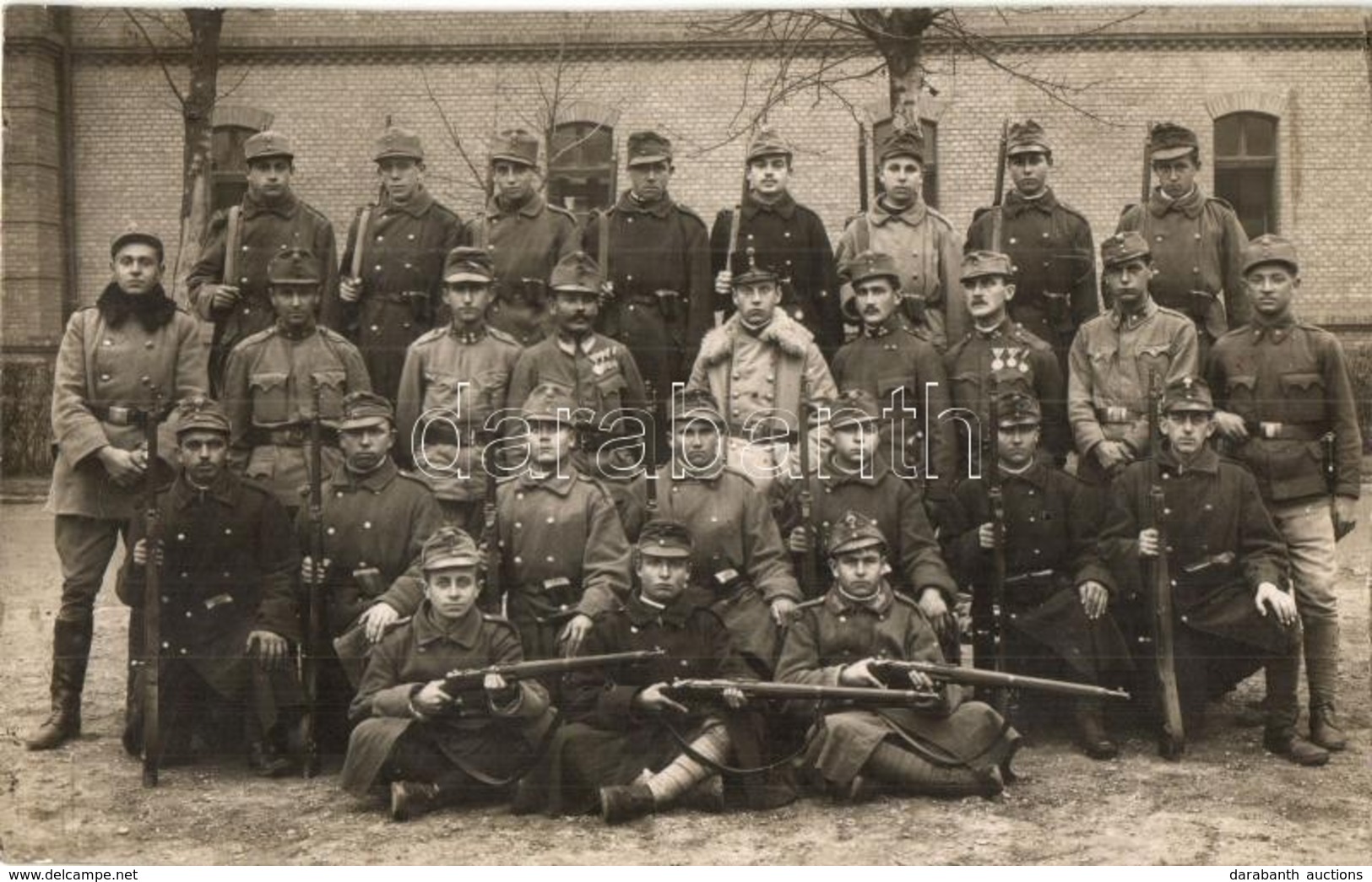 * T4 1917 Budapest, Osztrák-magyar Katonák Csoportképe / WWI Military, Hungarian Soldiers' Group, Schäffer Ármin Photo ( - Unclassified