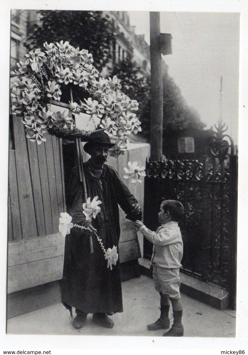 PARIS  --- PARIS  1900 -- Le Marchand De Moulinets à Vent - Altri & Non Classificati