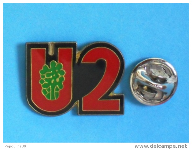 1 PIN'S //   ** U2 / GROUPE DE ROCK IRLANDAIS ** - Personaggi Celebri