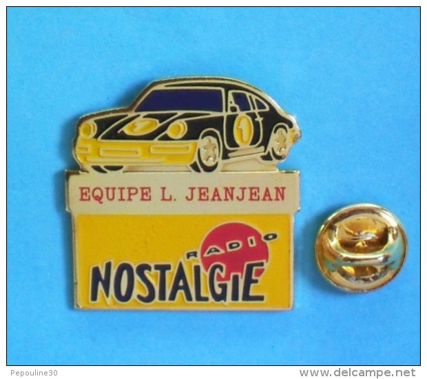 1 PIN'S //   ** PORSCHE / ÉQUIPE JEANJEAN / RADIO NOSTALGIE ** - Porsche