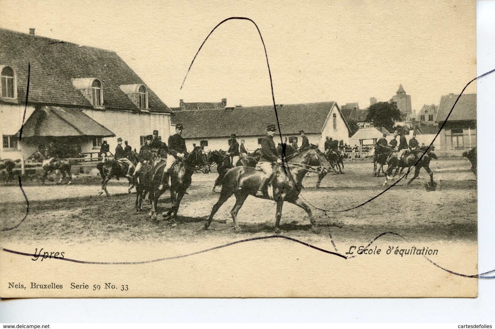 CPA . BELGIQUE. YPRES.  ECOLE ÉQUITATION . SCÈNES MILITAIRES . BRUXELLES SÉRIE 59 No 33 - Autres & Non Classés