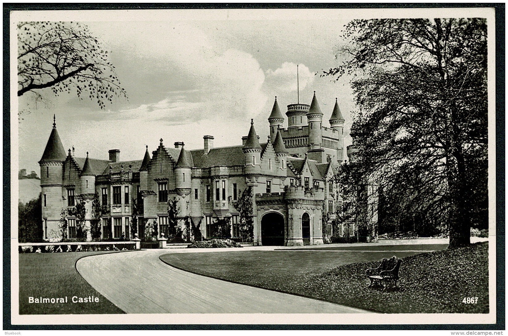 RB 1211 - Real Photo Postcard - Balmoral Castle Aberdeenshire Scotland - Royalty Theme - Aberdeenshire