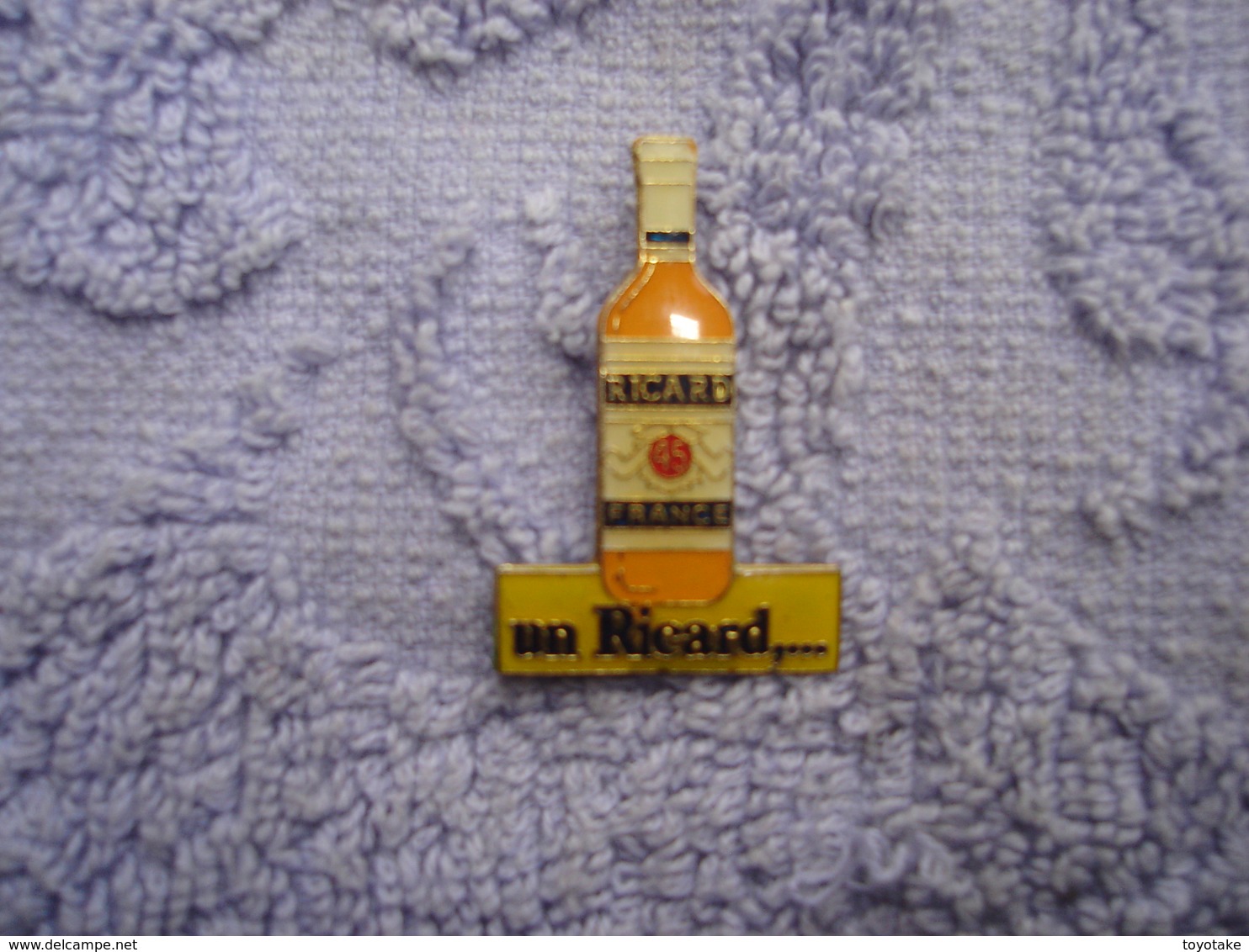 Pin Ricard - Beverages