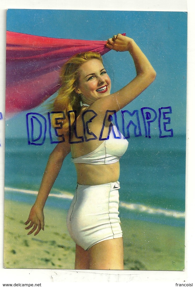 Pin-Up En Bikini Sur La Plage - Pin-Ups