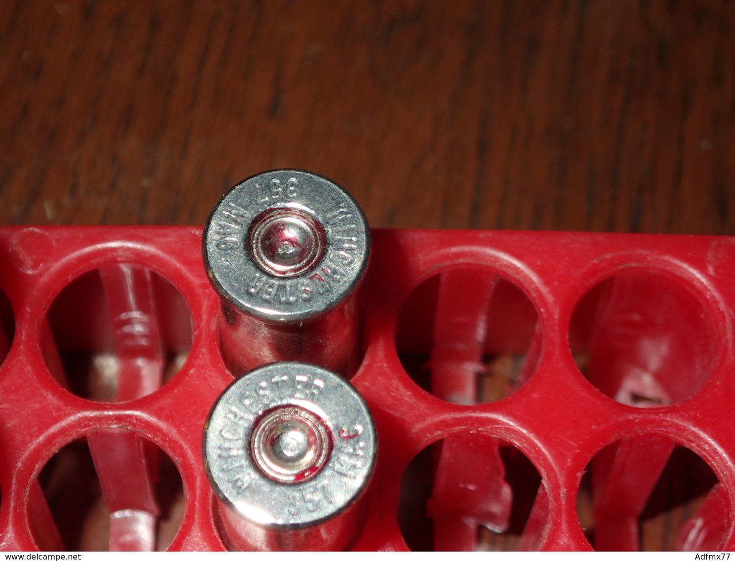 Douille neutralisé et rebouché en 357 Magnum. différentes marques et métal au choix.