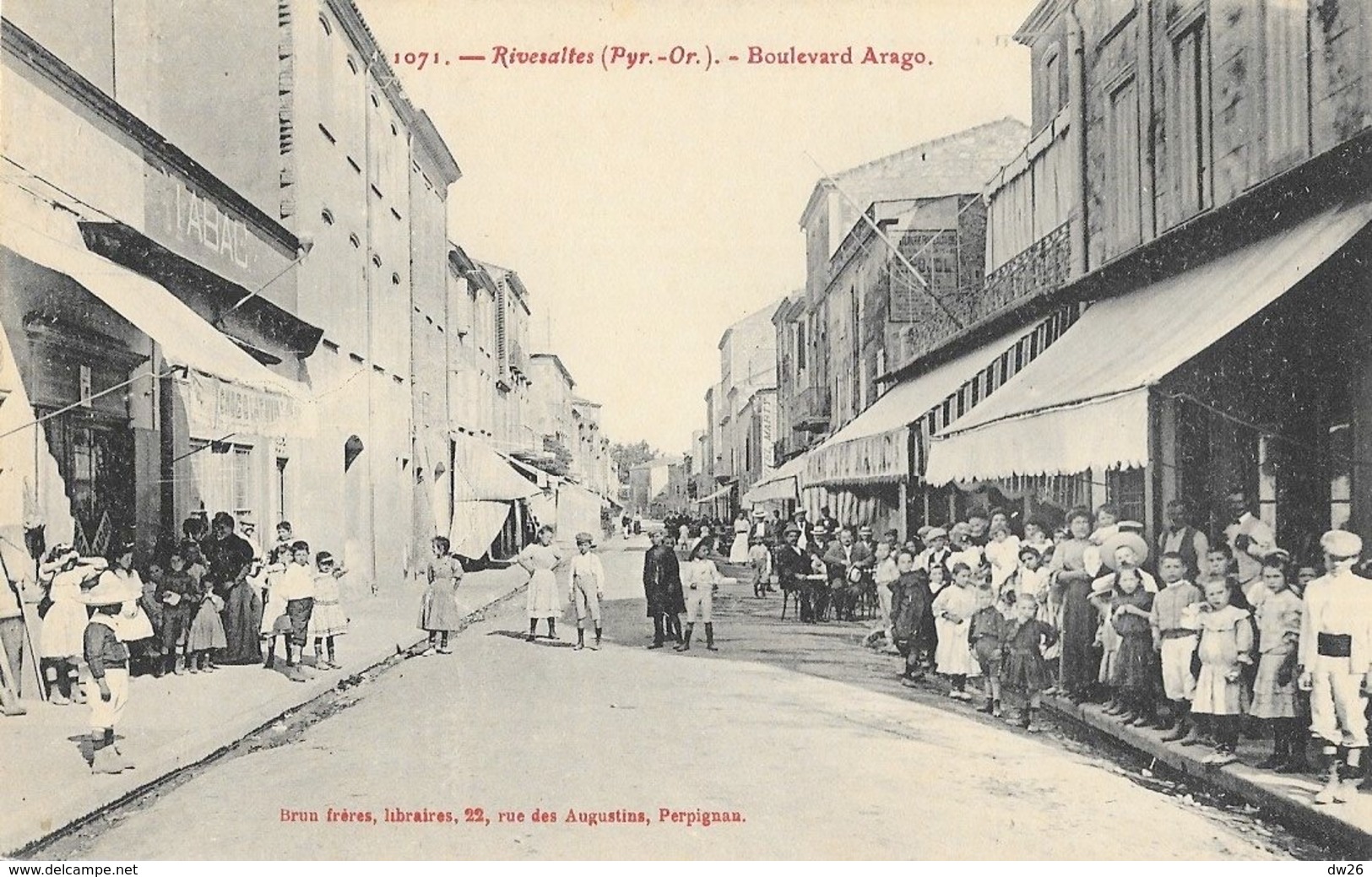 Rivesaltes (Pyérénées Orientales) - Boulevard Arago, Belle Animation - Edition Brun Frères, Carte N° 1071 Non Circulée - Rivesaltes