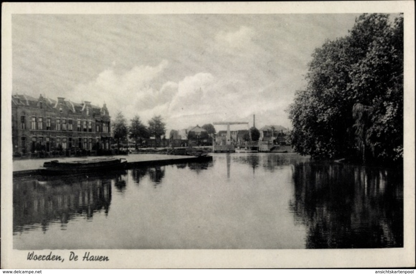 Cp Woerden Utrecht Niederlande, De Haven, Uferpartie, Schiffsbrücke - Autres & Non Classés