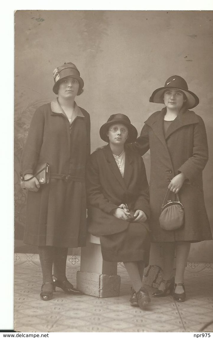 Mode Des Chapeaux  1920 - Genealogie