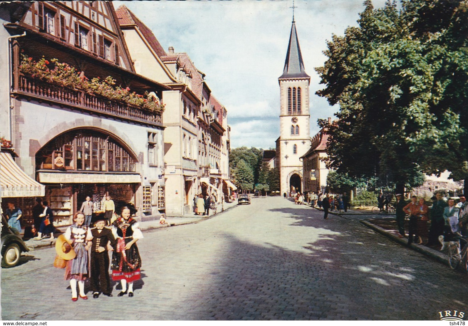 68-----MUNSTER---place Du Marché---voir 2 Scans - Munster