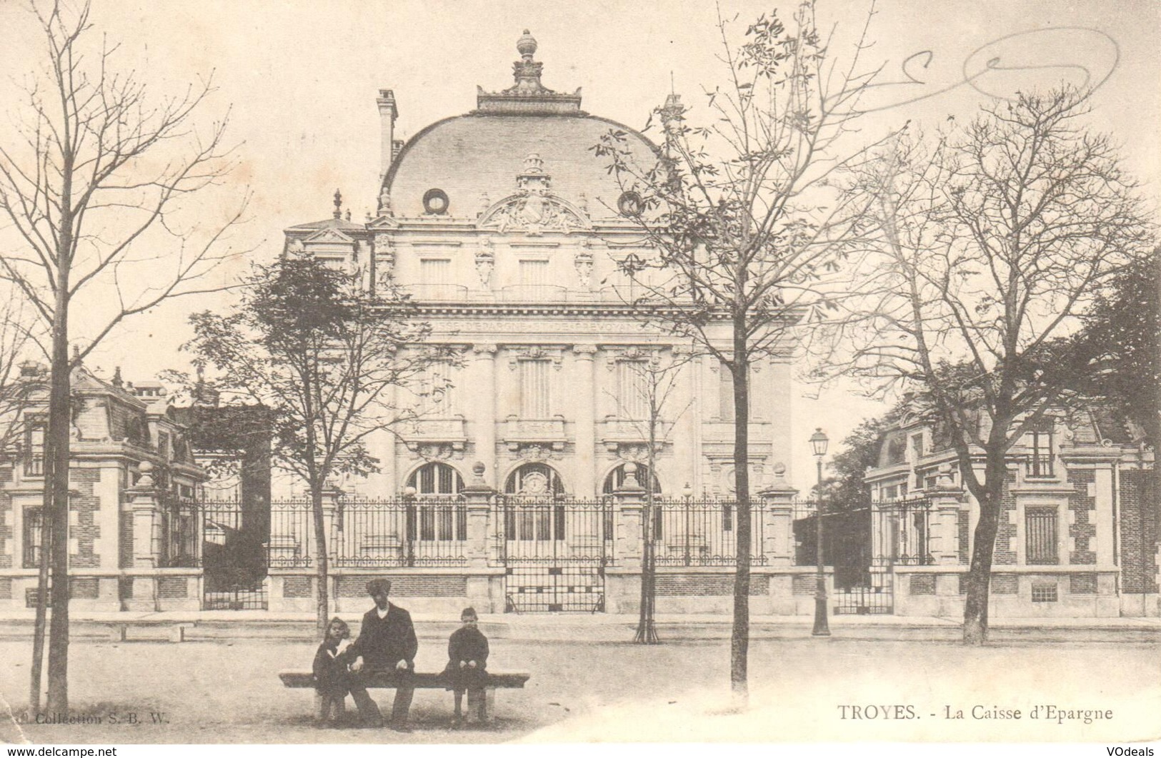 (10) Aube - Troyes - La Caisse D'Epargne - Troyes