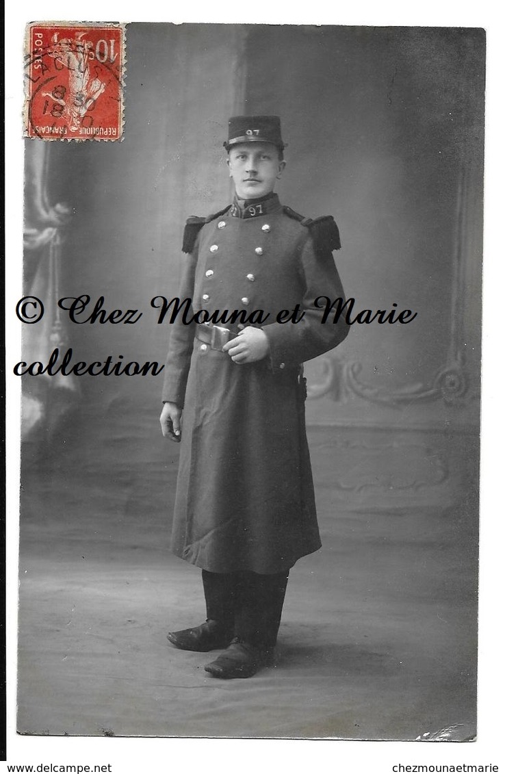 LA CLUSAZ 1911 - 97 EME REGIMENT - HAUTE SAVOIE - CARTE PHOTO MILITAIRE - Characters