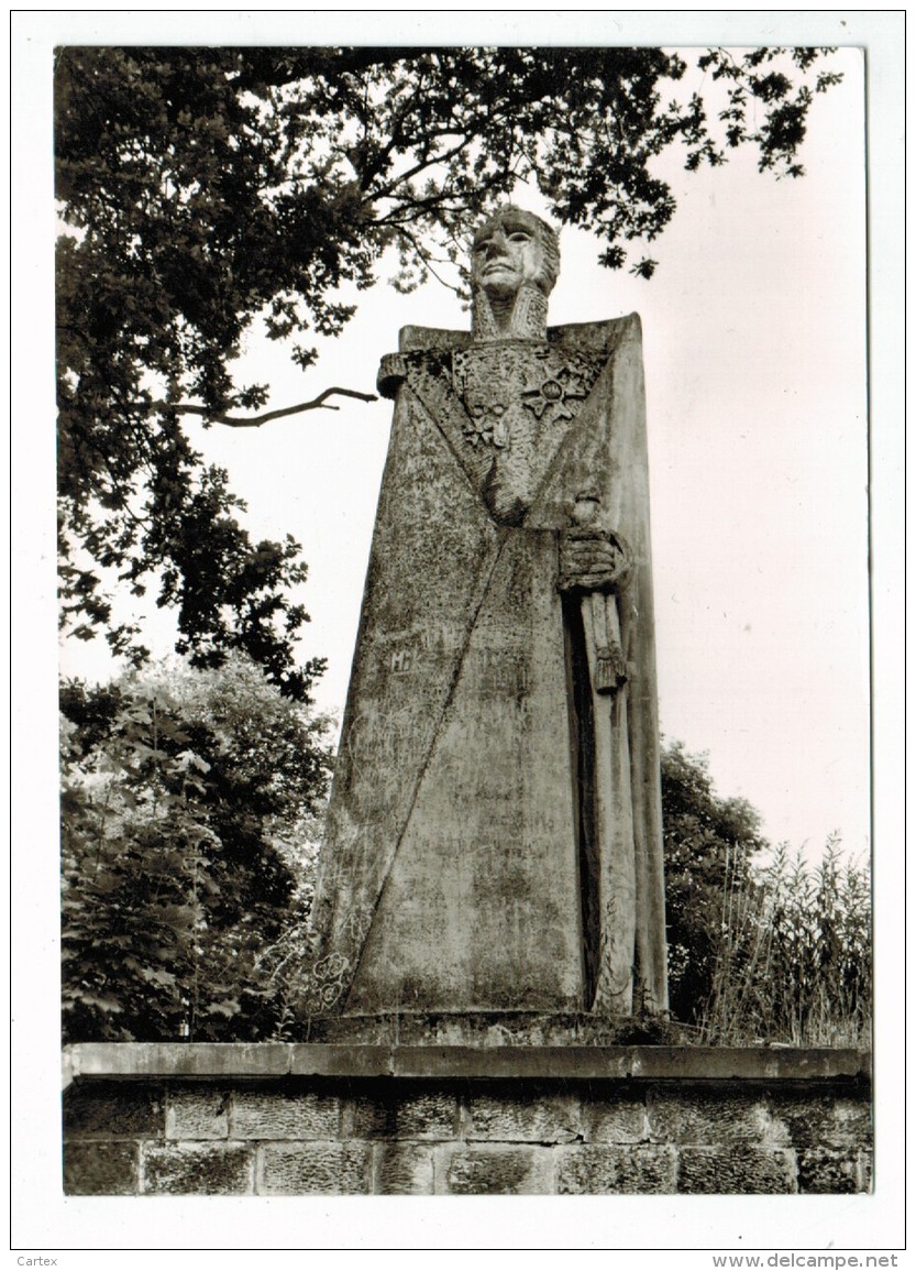 22120 CPM SAARLOUIS   : Denkmal Des Marschall  Ney  , Carte Photo !  ACHAT DIRECT !! - Kreis Saarlouis