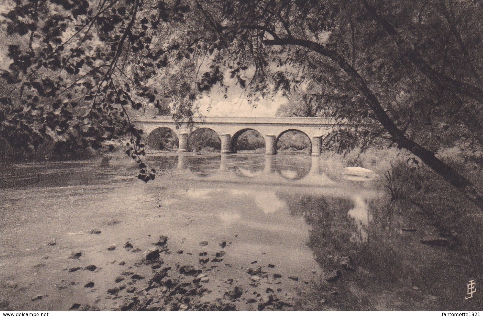 CLECY L'ORNE AU PONT DU VEY (dil396) - Clécy