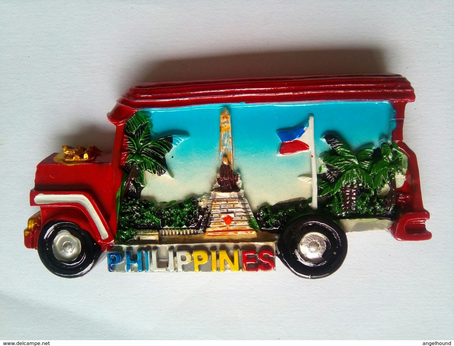 Red Jeepney Rizal Shrine - Tourisme