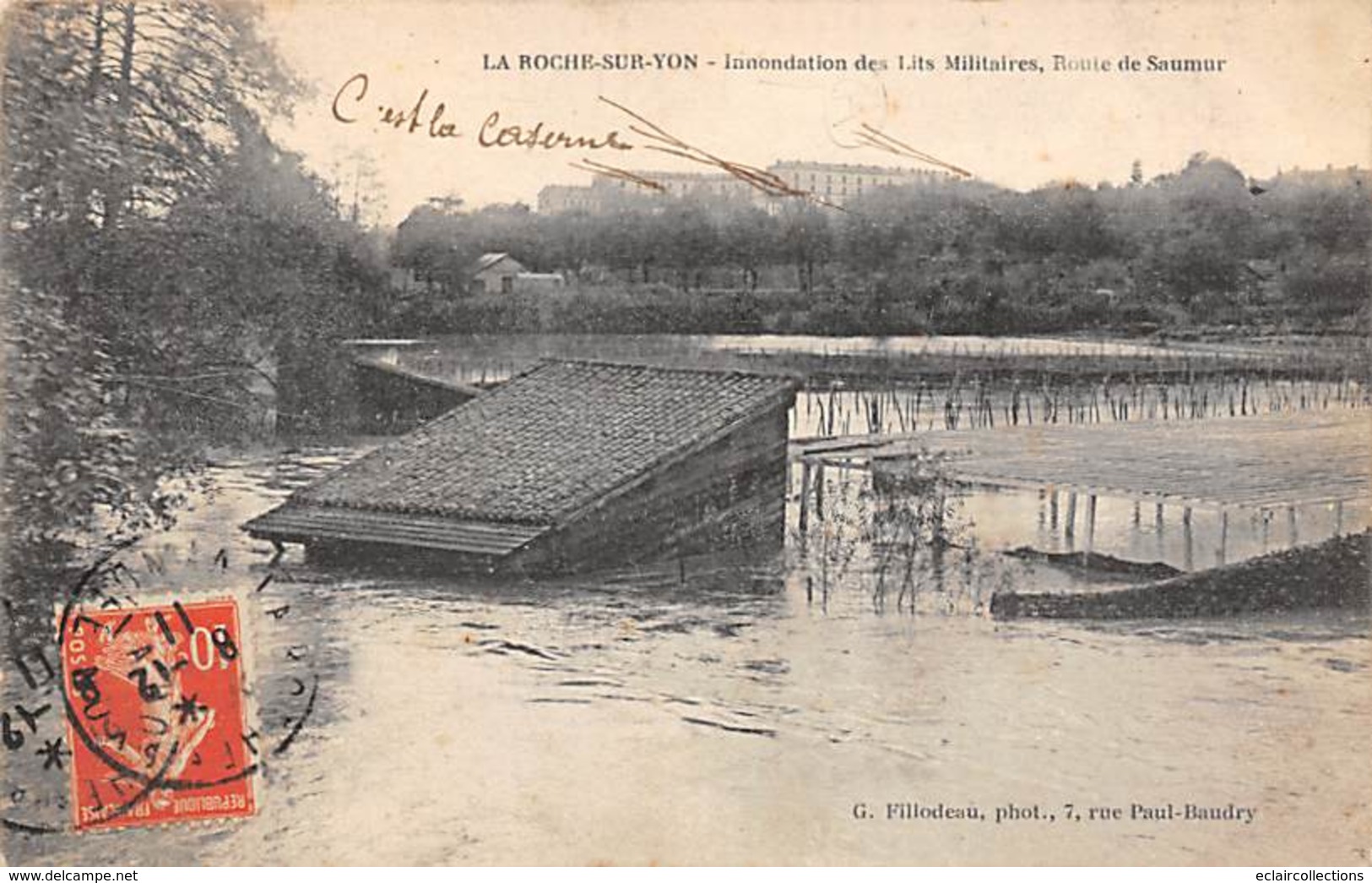 La Roche Sur Yon   85  :    Inondation Des Lits Militaire.route De Saumur    (voir Scan) - La Roche Sur Yon