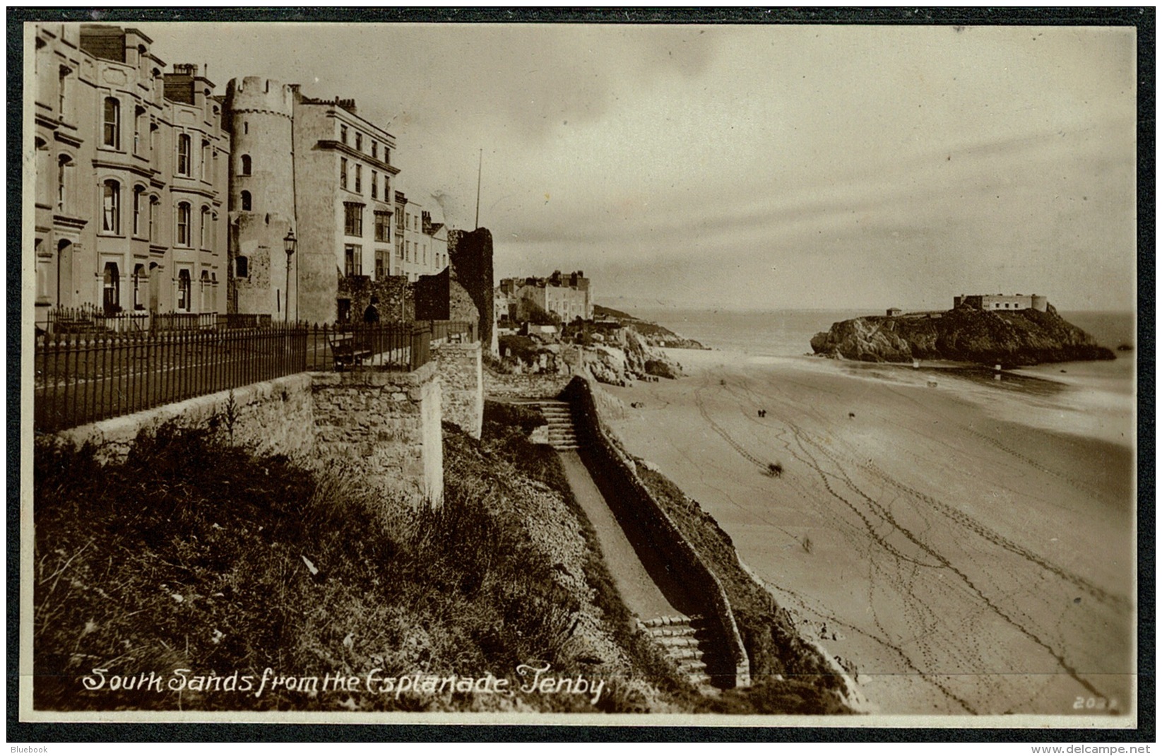 RB 1214 - Real Photo Postcard - South Sands From The Esplanade Tenby - Pembrokeshire Wales - Pembrokeshire