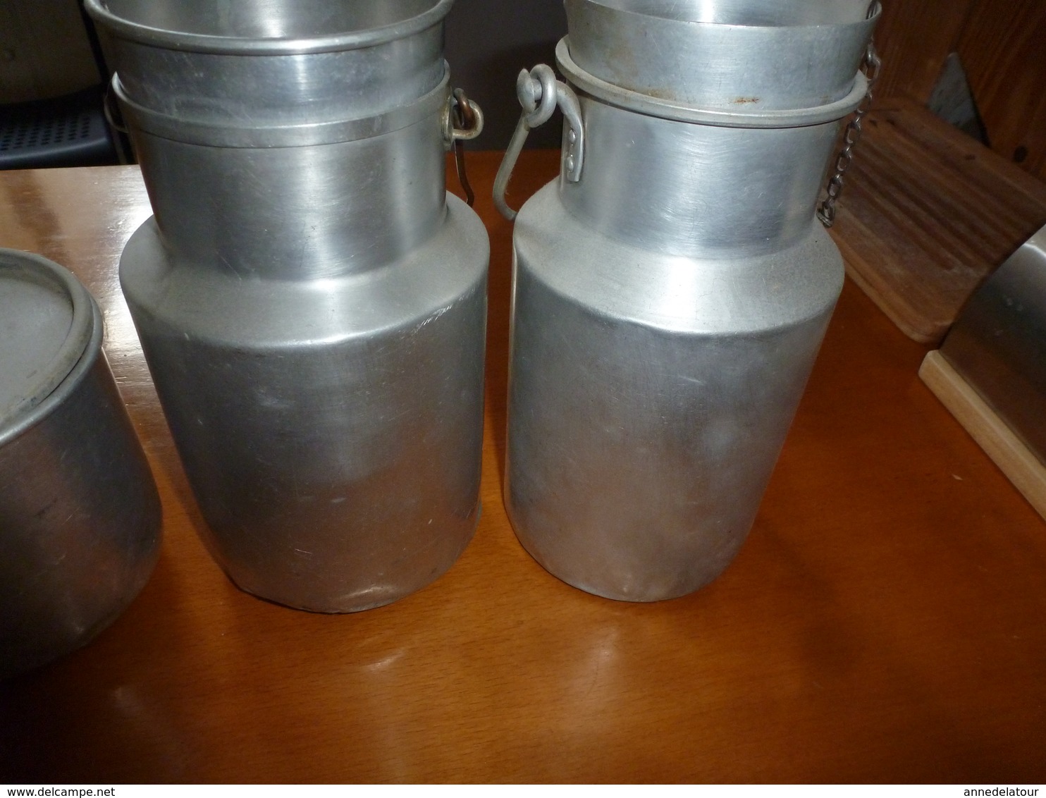 Lot De 4 Récipients En Aluminium ,dont 2 Pots A Lait  Et 2 Gamelles (vente à Choix Possible) - Autres & Non Classés