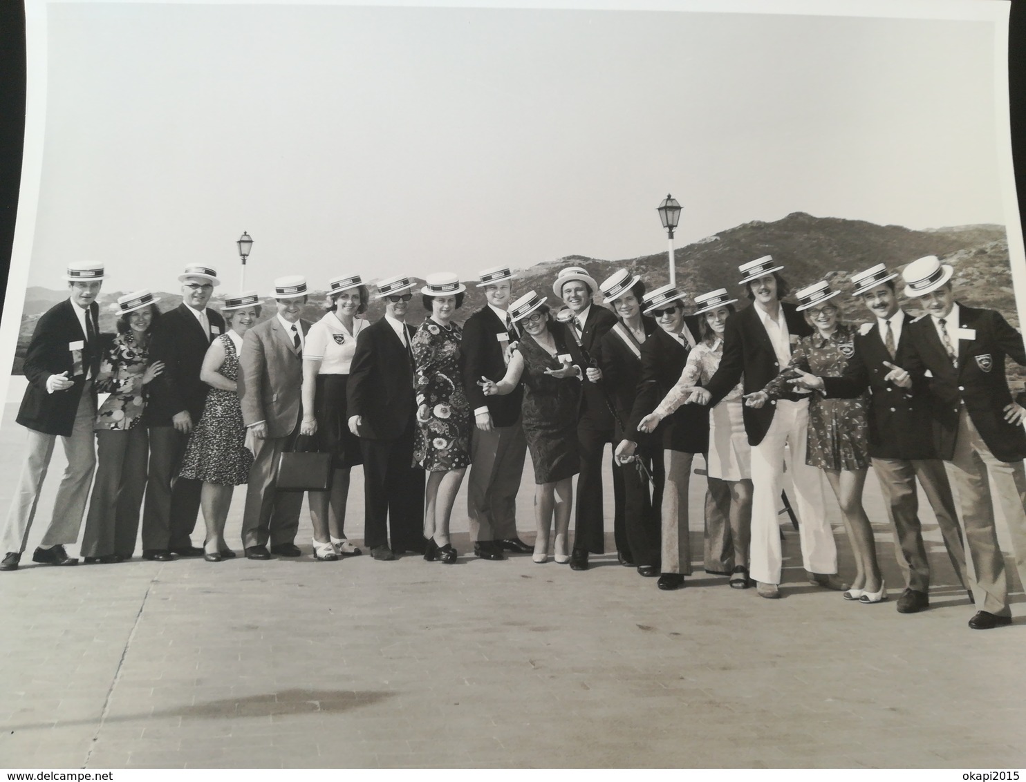 SOIRÉE DÉGUISÉE DÉLÉGATION BELGIQUE ORGANISATION "NIAGARA'S SOURCE OF POWER,..." VOYAGE GRÈCE ITALIE PLAGE LOT 6 PHOTOS