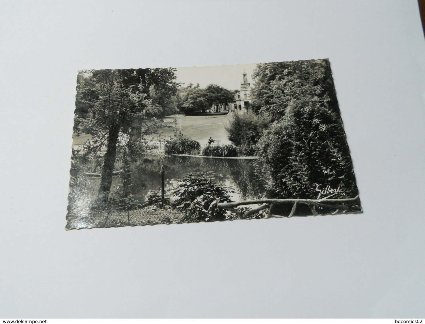 16  CHARENTE CARTE ANCIENNE GAUFRE EN NOIR ET BLANC DE 1966 COGNAC HOTEL DE VILLE ET JARDIN  EDIT GILBERT - Cognac