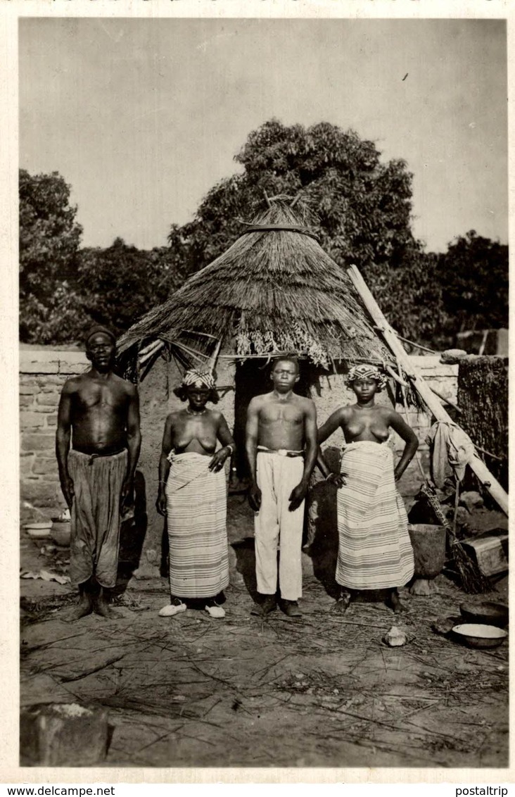 REAL PHOTO POSTCARD   MALI FAMILLE SOUDANAISE   SEINSNUSASIA   AFRICA Y AMERICA - Malí