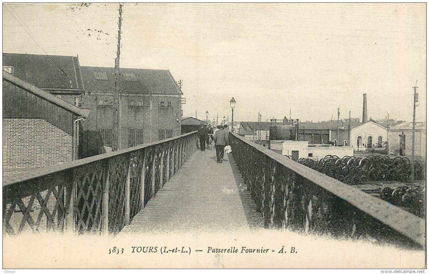 TOURS PASSERELLE FOURNIER - Tours