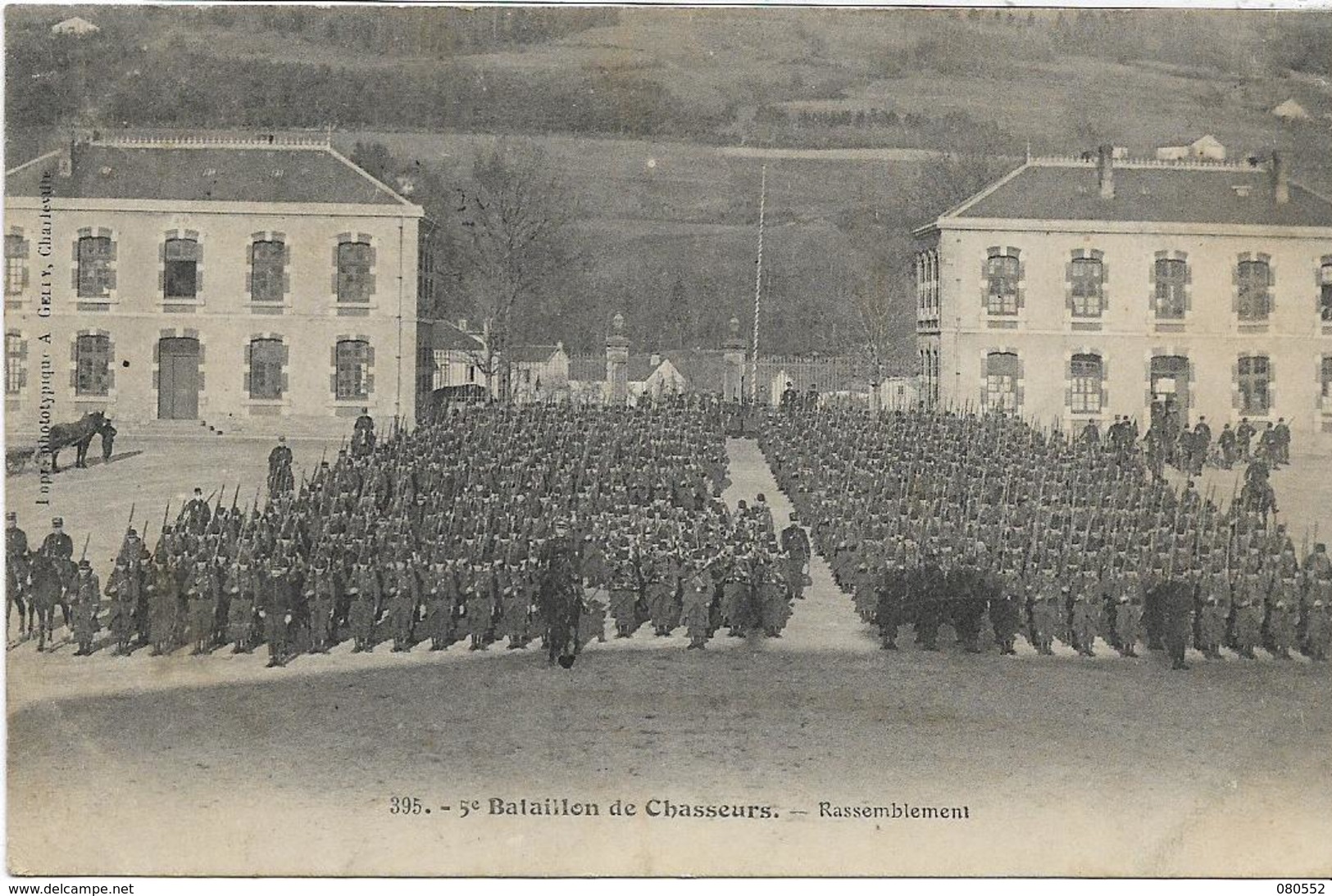 88 REMIREMONT  . 5ème Bataillon De Chasseurs , Rassemblement , édit : A Gelly , écrite En 1909 , état Extra - Remiremont