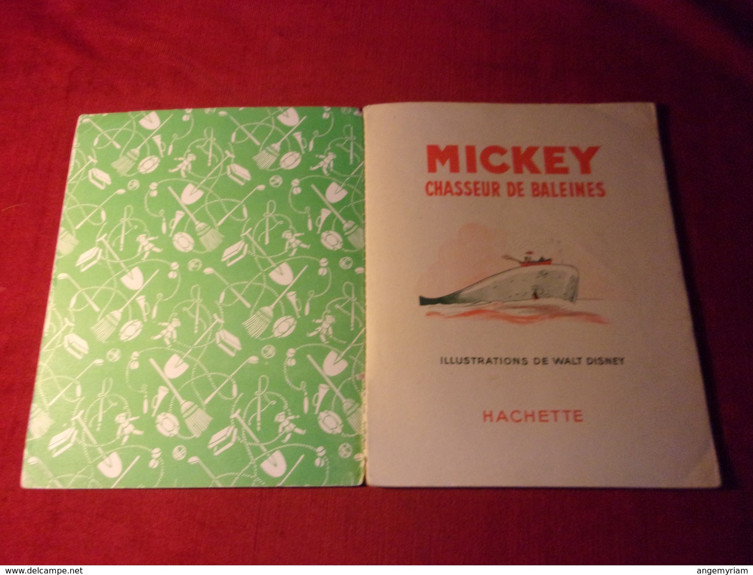 lot de livre ancien    mickey  bicot  felix le chat   un total de 8 livres