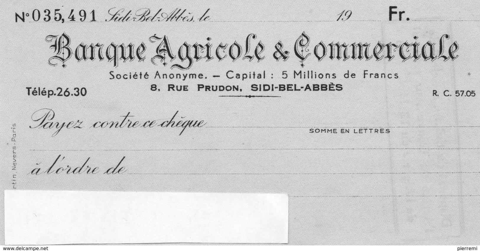 ALGERIE  ..banque Agricole De Commerce....SIDI-BEL -ABBES..l Ecriture Du Cheque Est Bleue  Pb De Scan... - Chèques & Chèques De Voyage