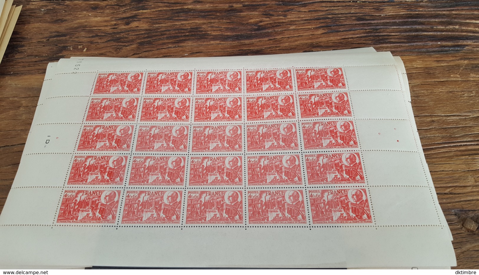 LOT 410035 TIMBRE DE FRANCE NEUF** LUXE FEUILLE N°608 VALEUR 20 EUROS  BLOC - Feuilles Complètes