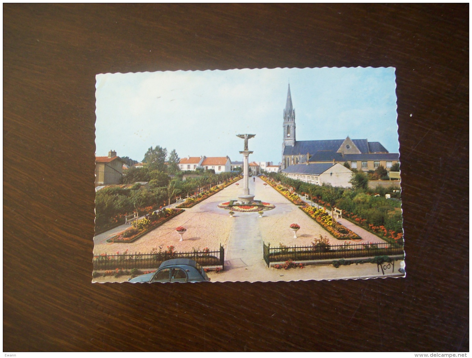 Carte Postale SM De Saint-Sébastien-sur-Loire: Square De Verdun - Saint-Sébastien-sur-Loire