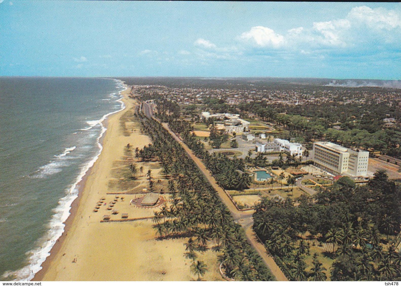 TOGO---hôtel LE BENIN Et Palais Présidentiel--voir 2 Scans - Togo