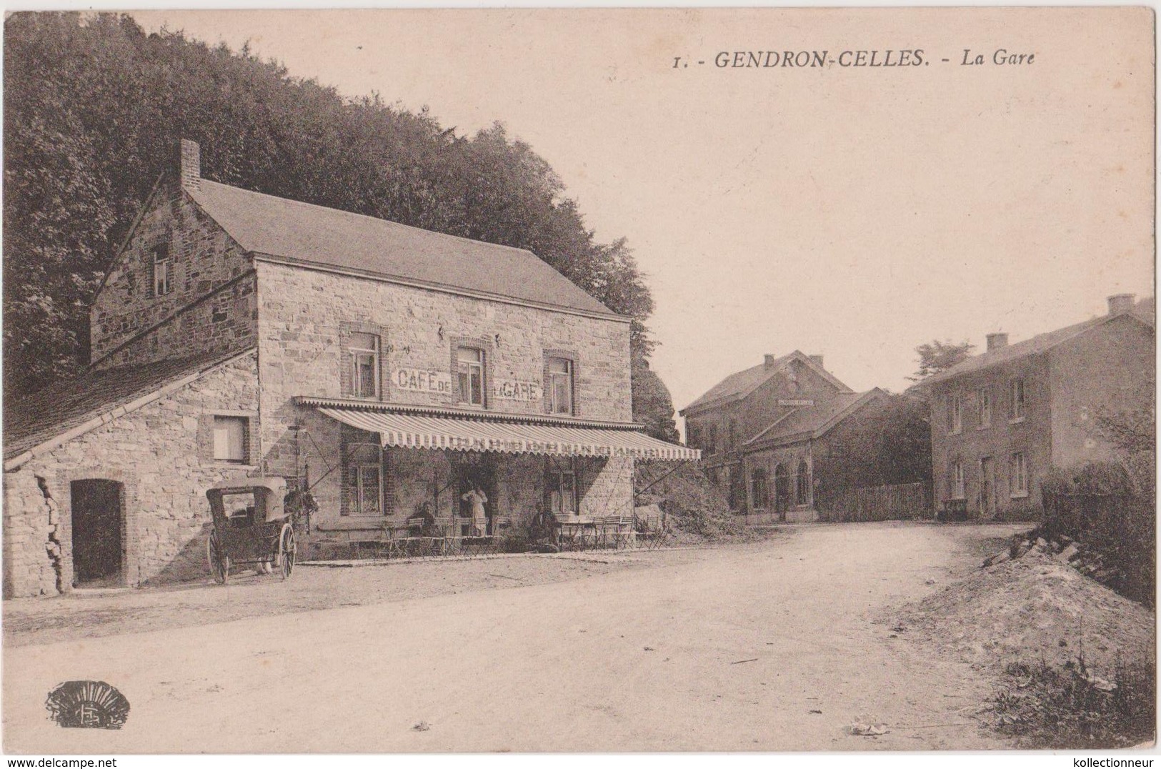 C.P.  GENDRON - CELLES -  LA GARE ET CAFE DE LA GARE - Dinant