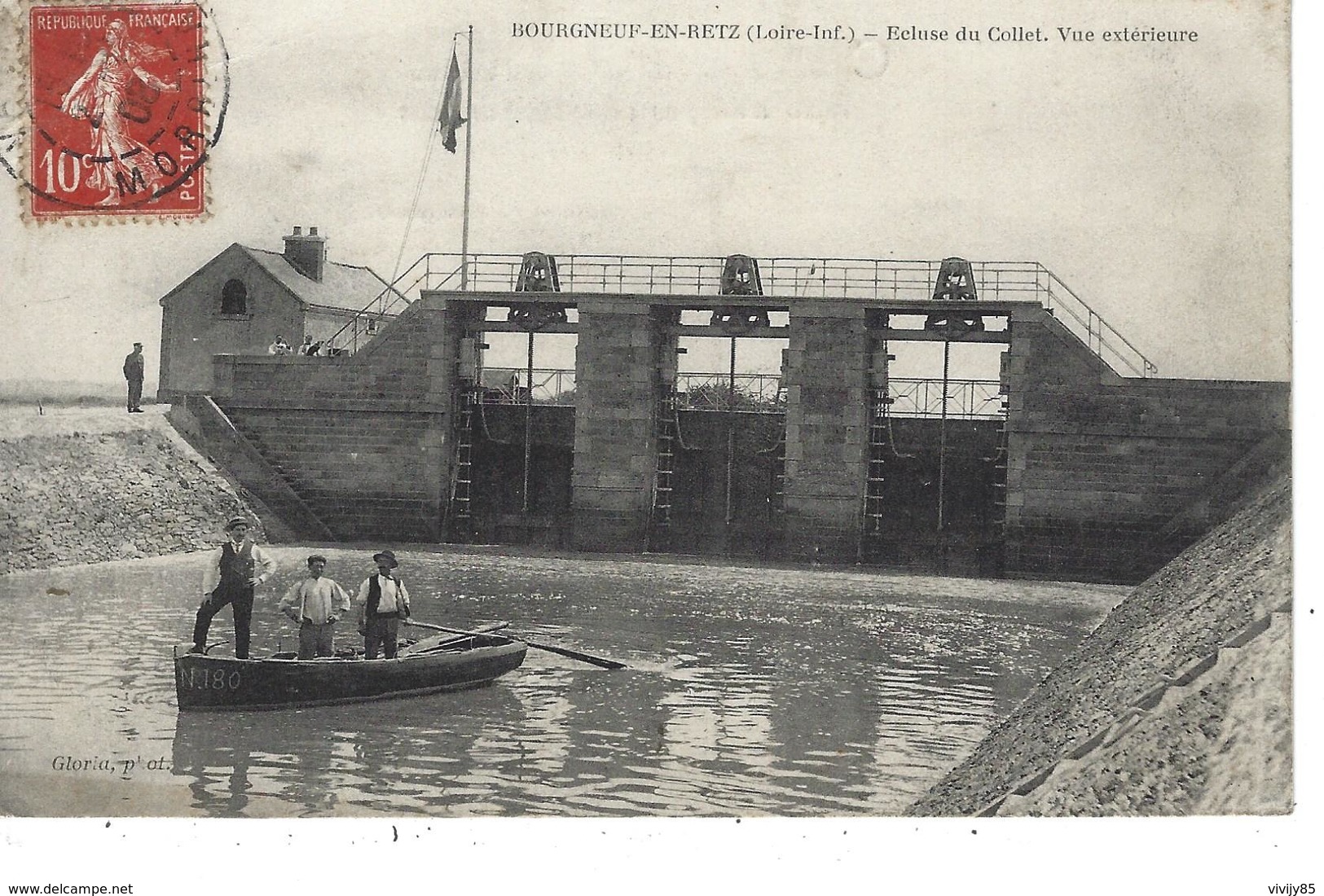 44 - BOURGNEUF EN RETZ - L 'écluse Du Collet . Vue Extérieure ( Animation  ) -expédiée à PONT ROUSSEAU à Melle Bru - Bourgneuf-en-Retz