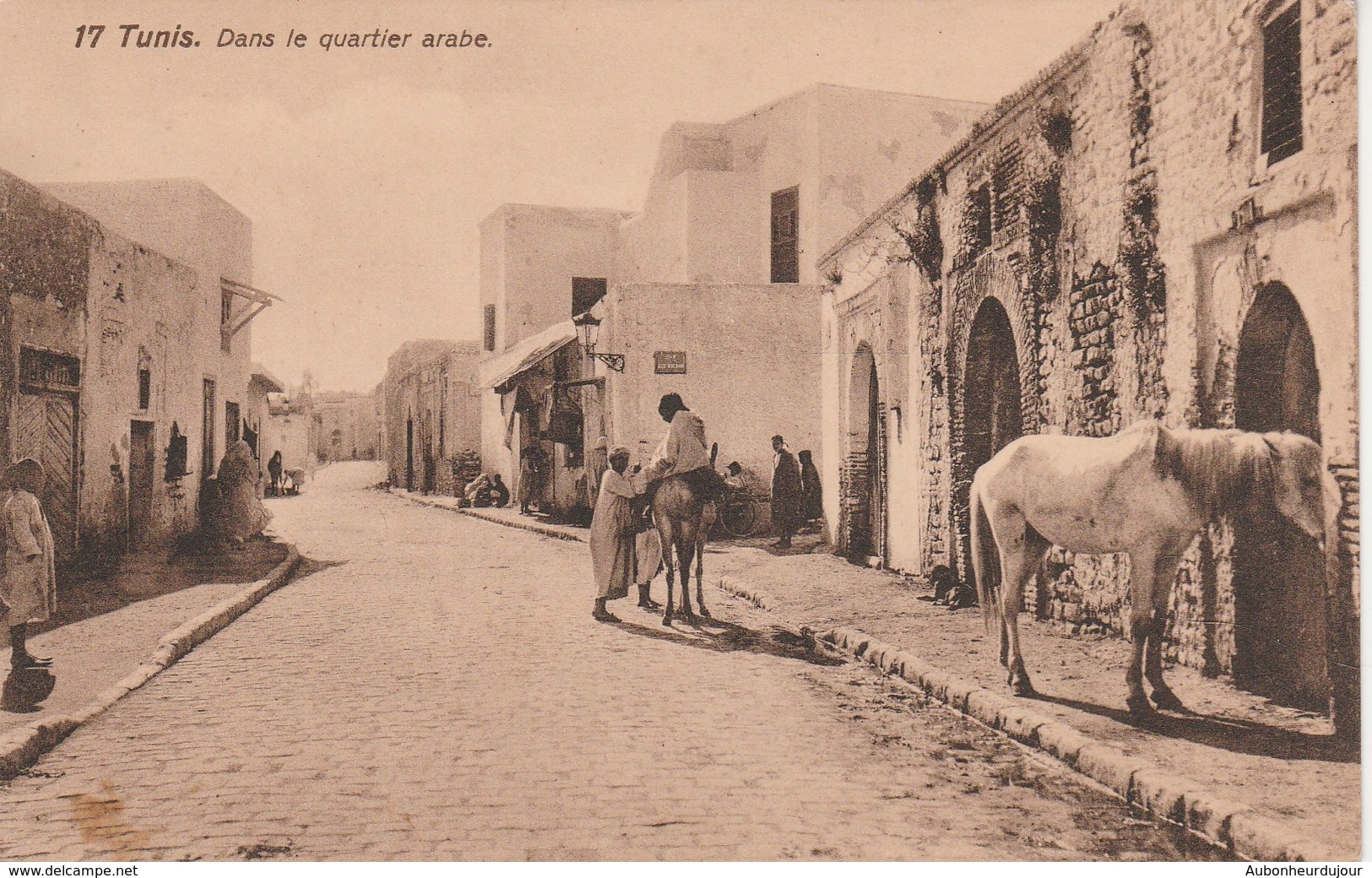 TUNIS Dans Le Quartier Arabe 555H - Tunisie