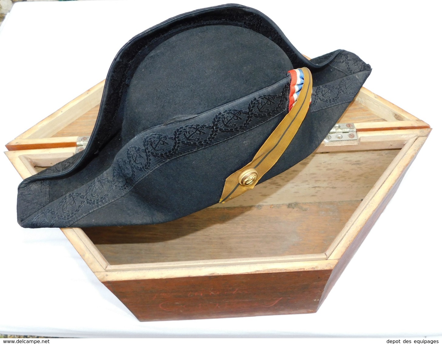 BICORNE OFFICIER MARINIER MARINE NATIONALE + BOITE TRANSPORT -- III° REPUBLIQUE