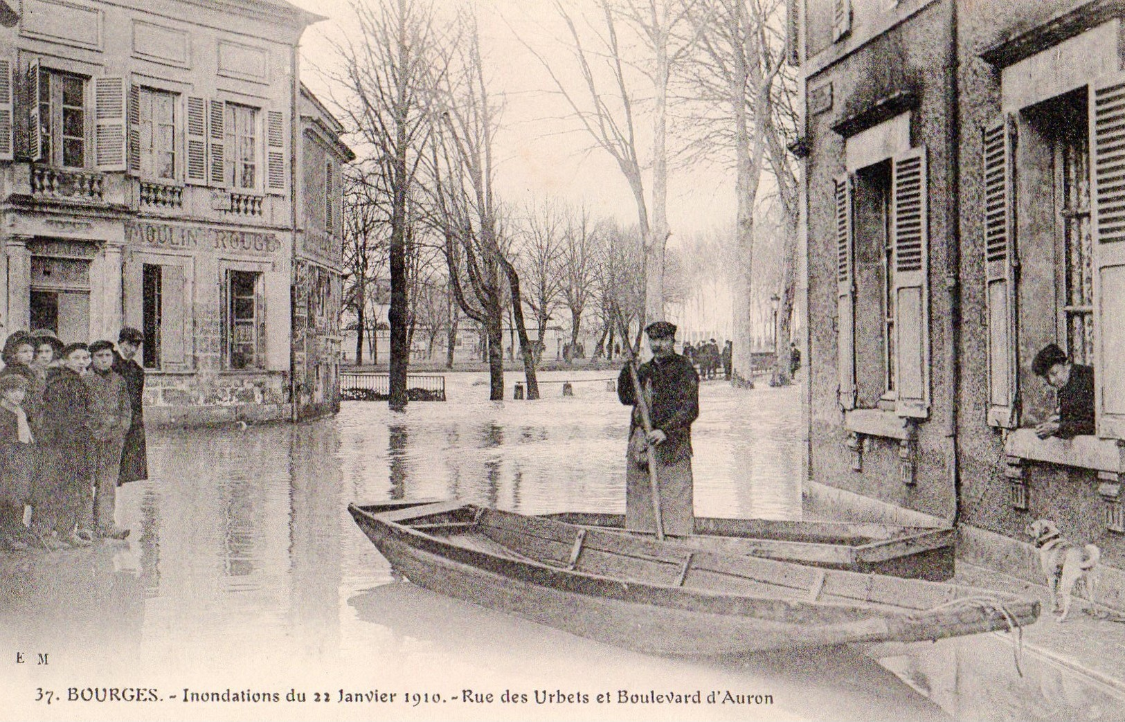 3 Cartes Non Circulées - Bourges - Inondations De 22 Janvier 1910 - Avenue De La Gare - Place Parmentier - Rue Urbets - Bourges