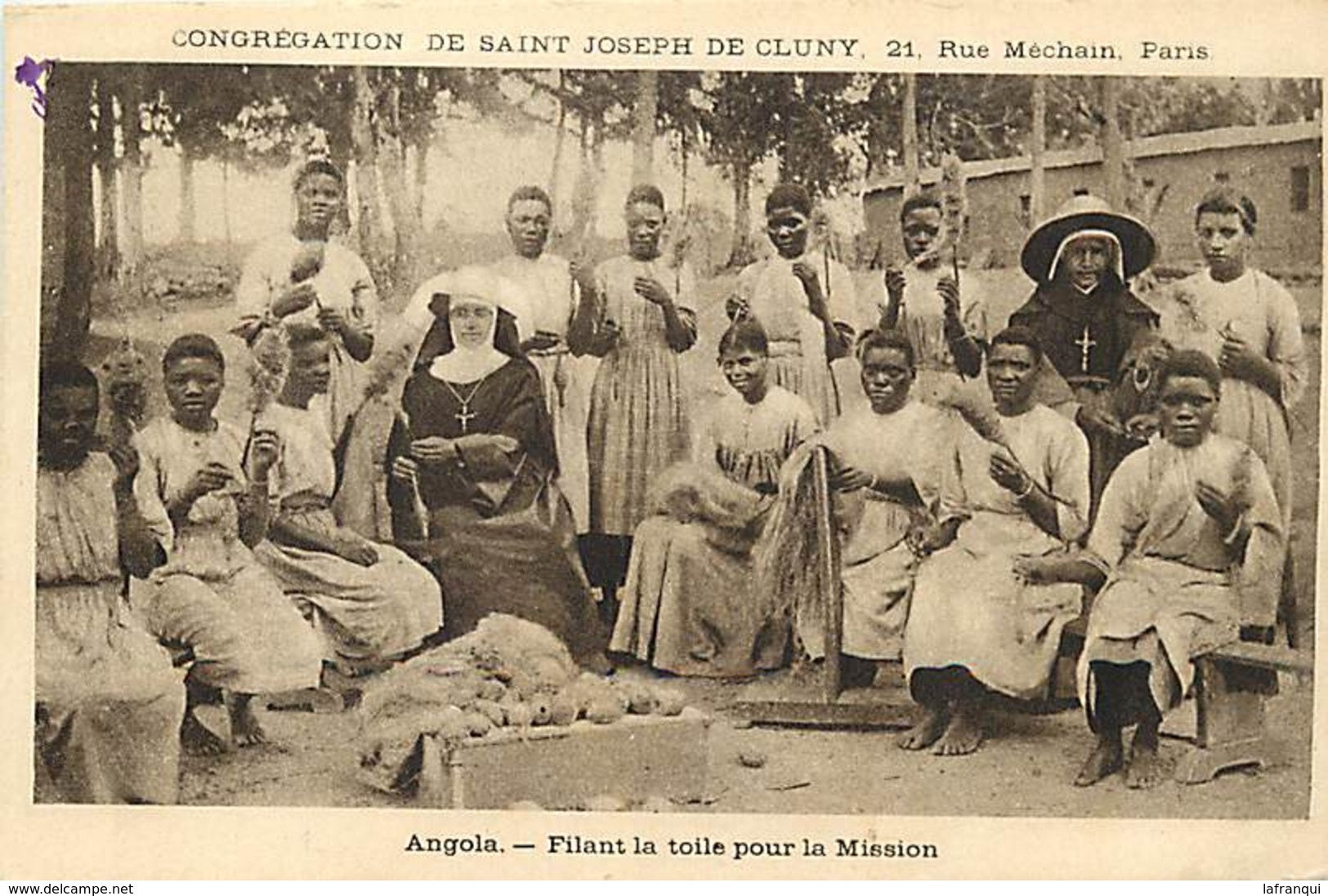 Pays Div : Ref M298-  Congregation De Saint Joseph Cluny - Angola - Filant La Toile Pour La Mission -missionnaires - - Angola